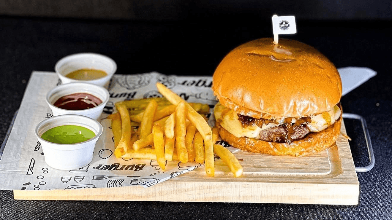 Bravus Hamburgueria | Cuiabá