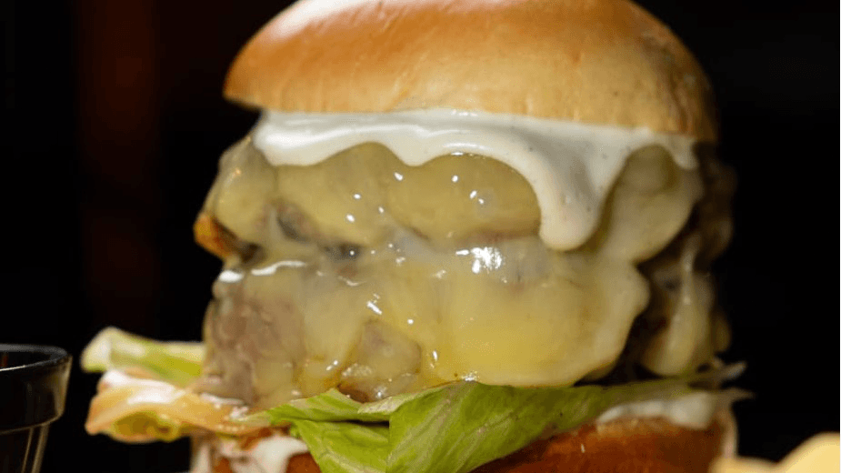 (30% DELIVERY) Cow Burguer