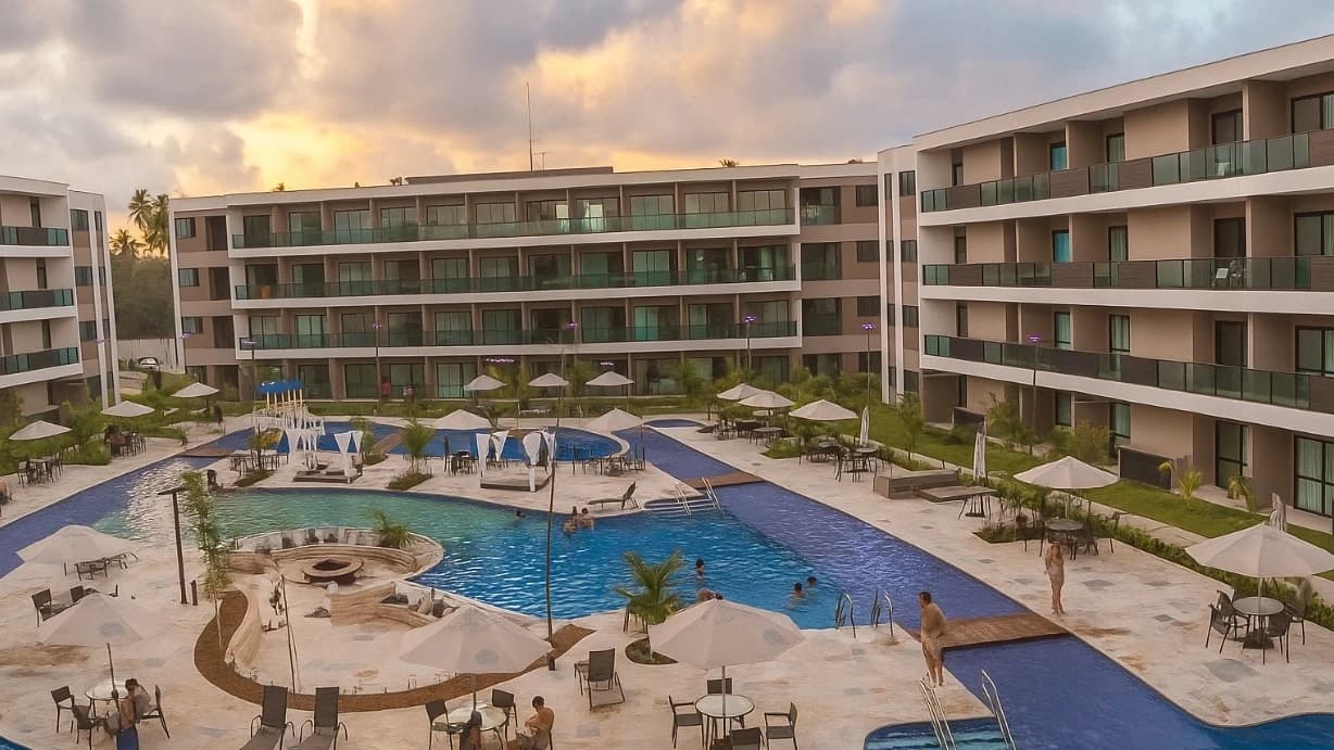 Flat Malia Beach