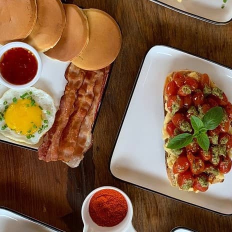 70's Brunch Café